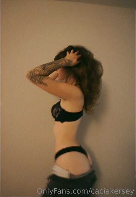 Acacia Kersey top galerie