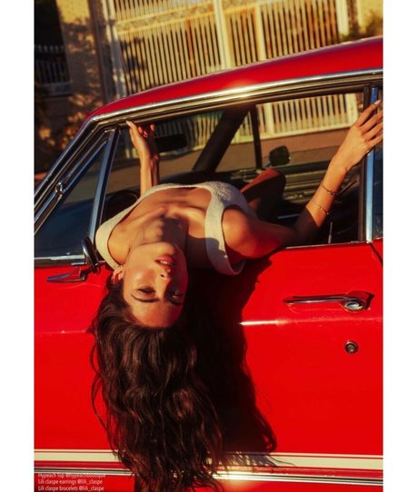 flache onlyfans kostenlose akt archiv