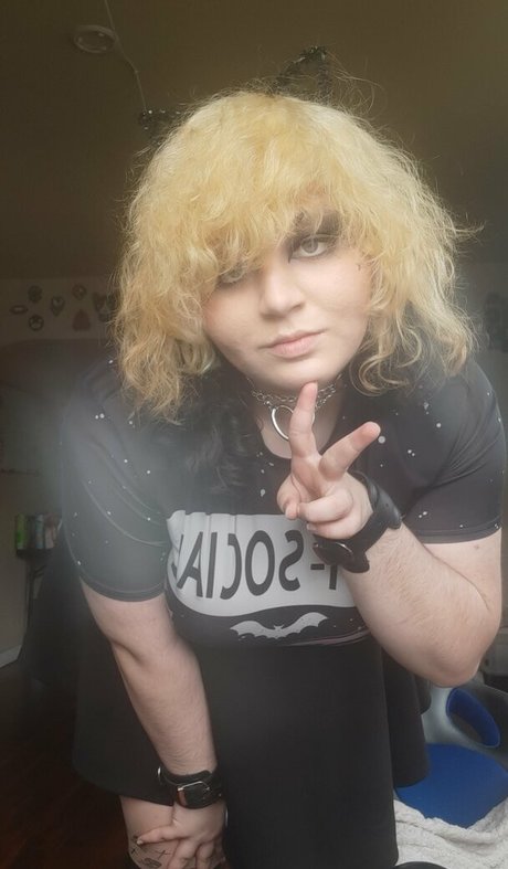 amy lovotomy nacktheit nette archiv