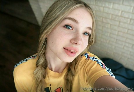 yourfoxygirlxo schauspielerin schöne foto