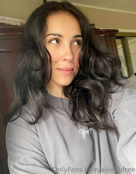 asiatische teen pussy onlyfans nackt galerien