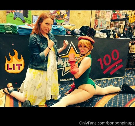 Bonbonpinups erwachsene kunst foto