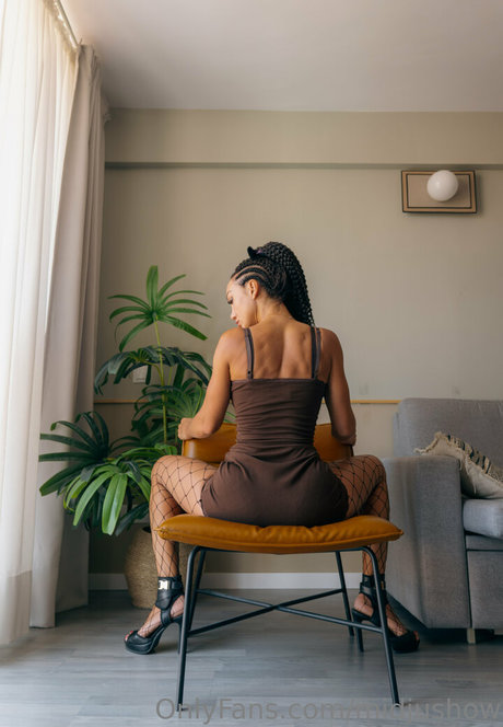 zierliche milf onlyfans xxx exklusive fotos