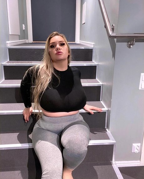 Carolina Sukie freie sexy foto