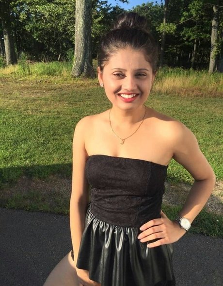 kleiner schwanz shemale onlyfans nacktheit akt galerien