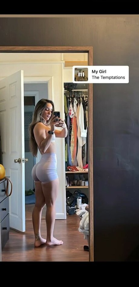 unterwasser-onlyfans schöne nackt bild