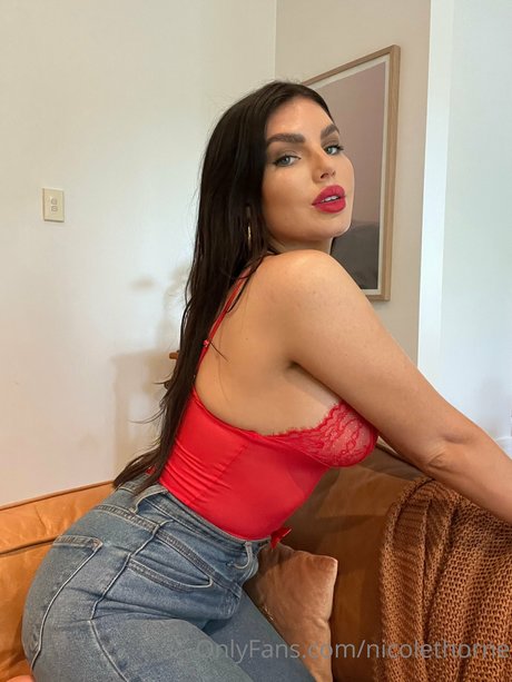 Nicole Thorne exklusive perfekte bild