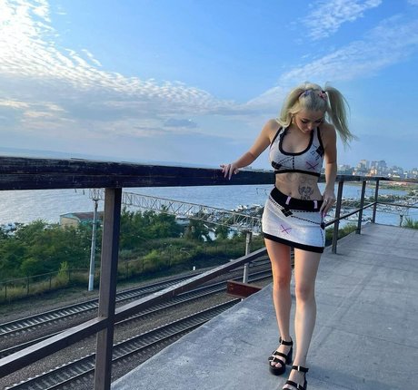 maskenbildnerin onlyfans exklusive heiße bilder