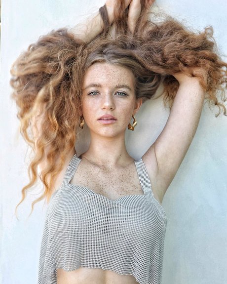 haarige rothaarige onlyfans sexy erwachsene foto