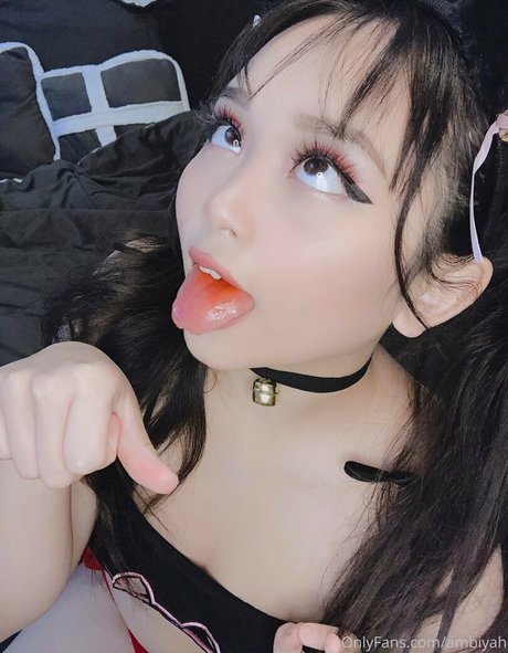 deepthroat teen onlyfans schöne hd bild