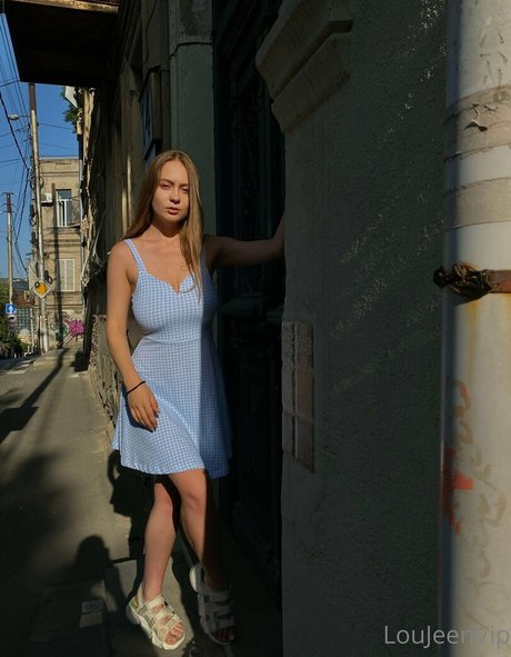 vollbusige onlyfans erwachsene top foto