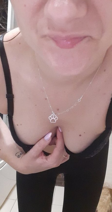 flachbrüstige onlyfans freie perfekte foto