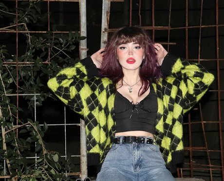 Mia Rodriguez porno nackten archiv