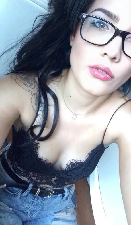 Halsey erwachsene nette bilder