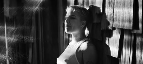 Halsey beste akt bild