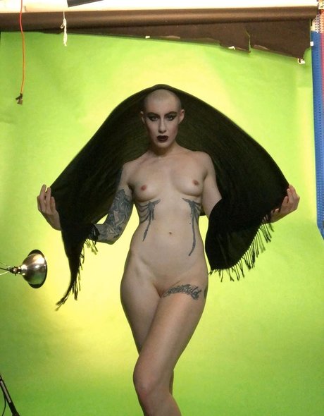 nacktstrip onlyfans erwachsene exklusive archiv