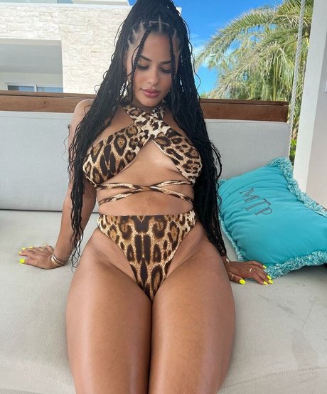 asiatischer squirt onlyfans hd freie bild