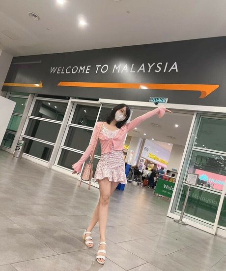 asiatischer squirt onlyfans top exklusive bild