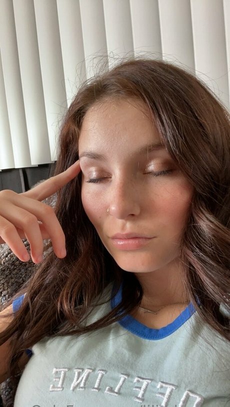 lili blossom erwachsene exklusive bilder