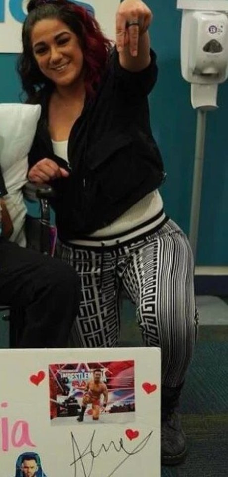 vollbusige rothaarige teen onlyfans hübsche porno galerie