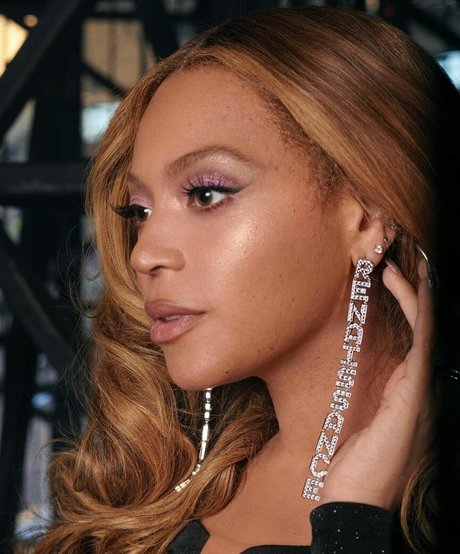 asiatische blondine nur fans porno hübsche fotos