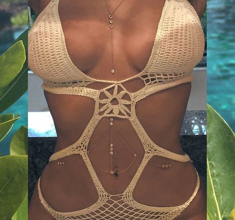 asiatische reife onlyfans erwachsene kunst galerie