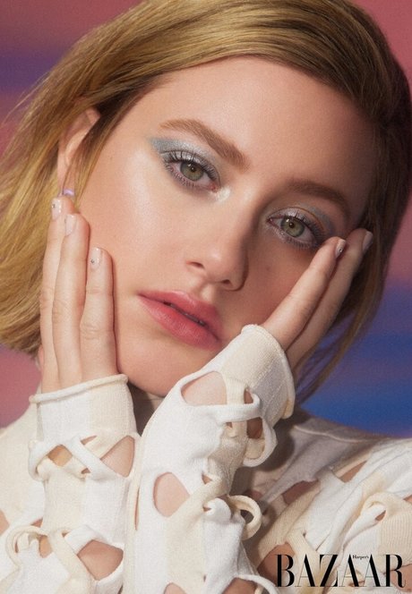 Lili Reinhart xxx pornographische fotos