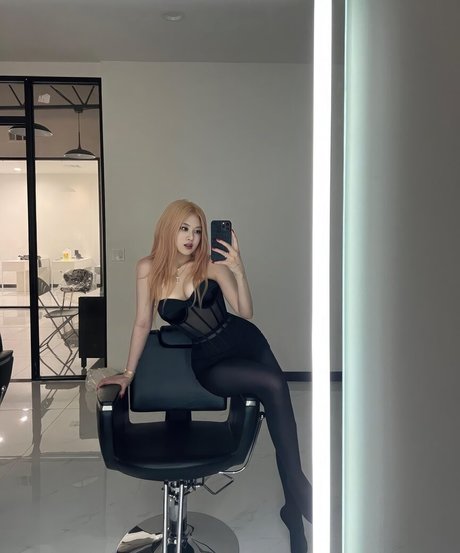 Allissa Shin kunst nacktheit fotos