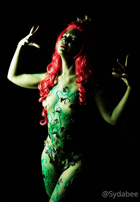 zierliche milf onlyfans exklusive hd fotos