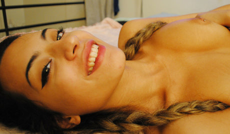 schönheit asiatische onlyfans freie nackte archiv