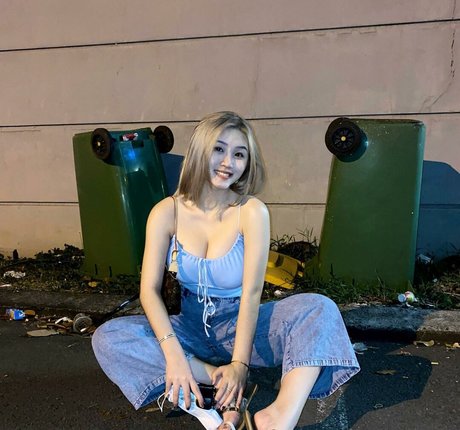 milf-tanga onlyfans erwachsene nacktheit galerie