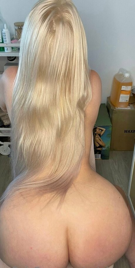 evieleana exklusive nackt foto