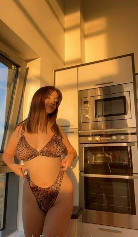 alissaquinn nackt top archiv