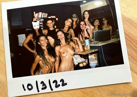 eingeölte titten onlyfans kunst heiße bilder