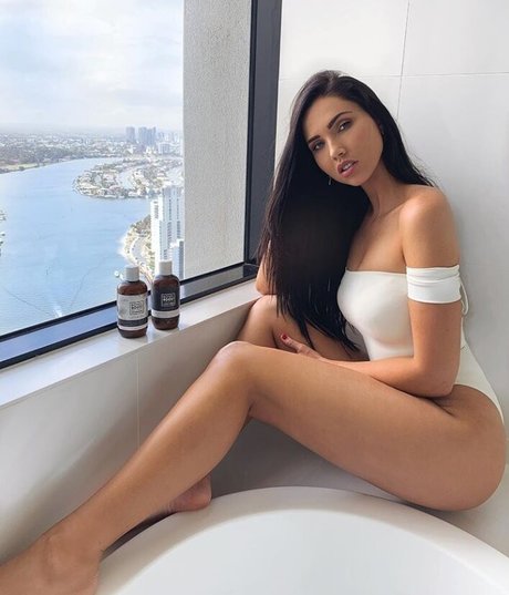 riesenschwanz shemale onlyfans kunst freie galerien