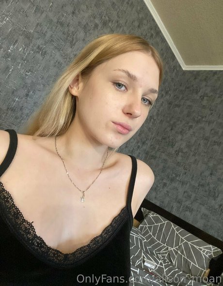 asiatische influencer-onlyfans heiße kunst fotos