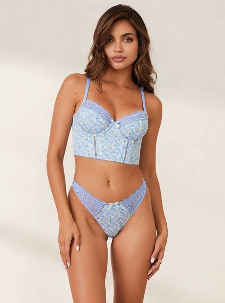 Leidy Amelia beste perfekte bild