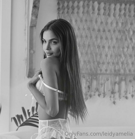 Leidy Amelia erwachsene hübsche archiv