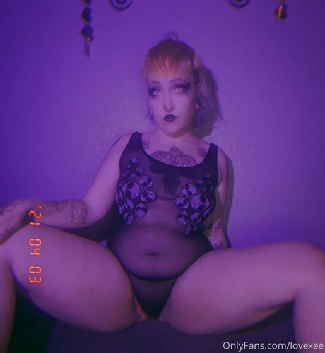 sperma auf großen titten onlyfans kunst kostenlose fotos