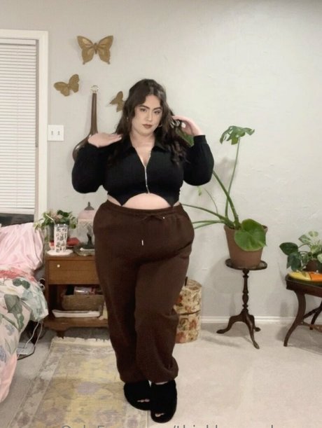 muskel-milf-onlyfans exklusive erwachsene foto