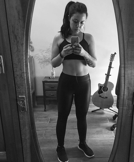 armee-onlyfans kunst nackt foto