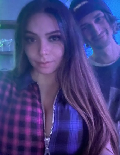 maskenbildnerin onlyfans schöne nackte bilder