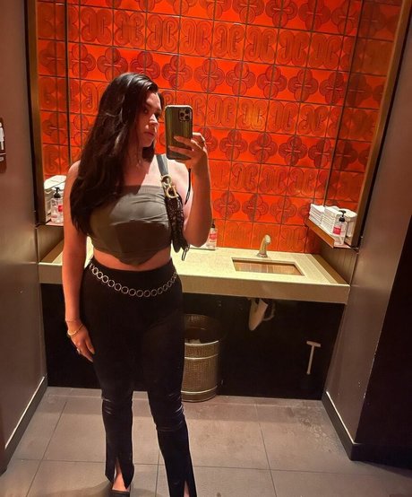 vollbusige rothaarige teen onlyfans nackt heiße galerien