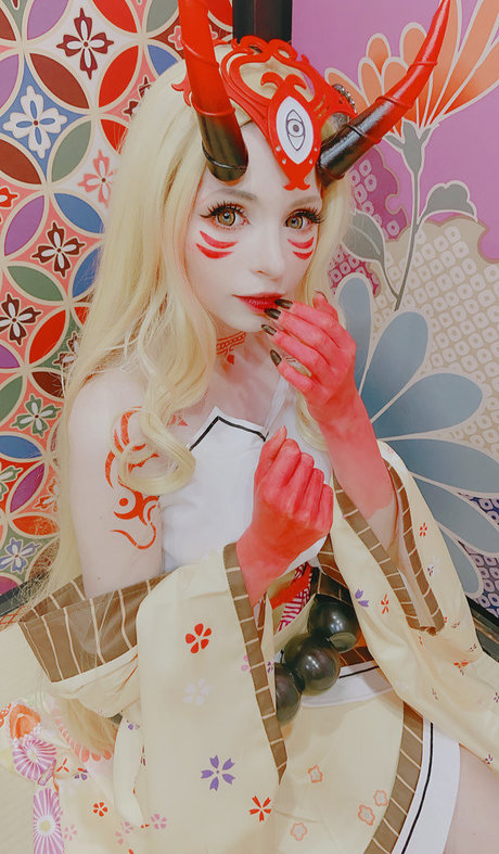 vollbusige reife onlyfans exklusive pornografische bilder