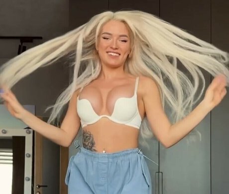 flache onlyfans exklusive kostenlose fotos