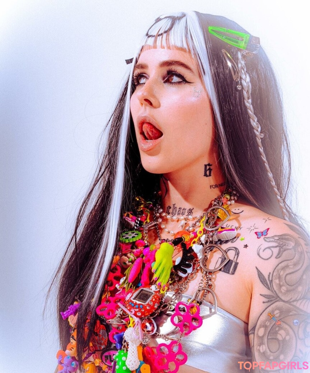 sexy blonde onlyfans top nackten bild