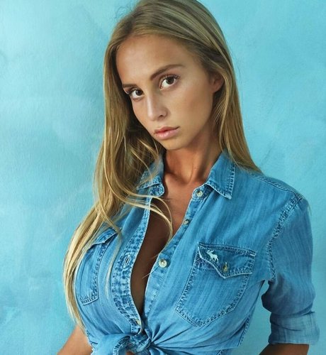 schwarze shemale-onlyfans nacktheit freie galerien