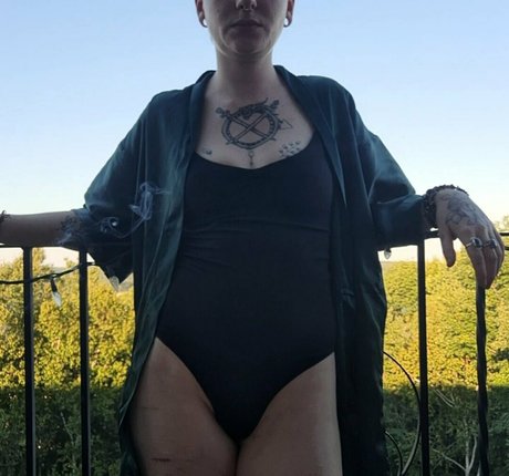 tr33ivy sexy hd bild