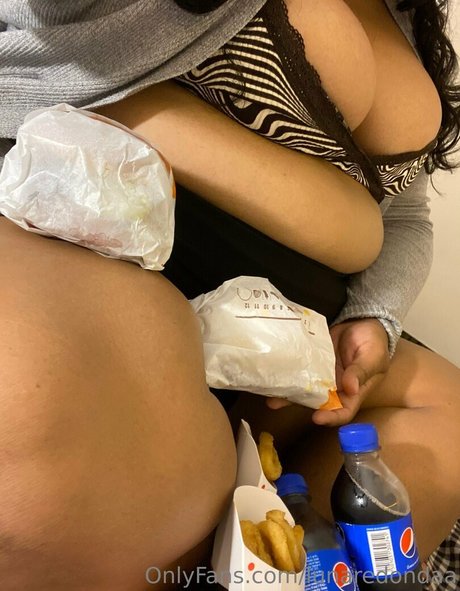 lunaredondaa kunst porno galerie