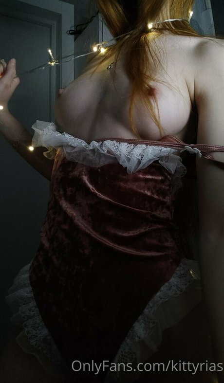 Kitty Rias porno schöne bild